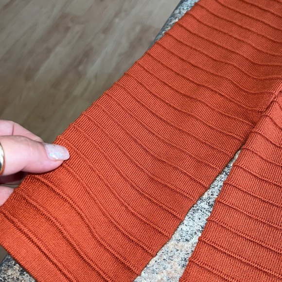 Carolyn Taylor sweater, size small - Picture 3 of 8